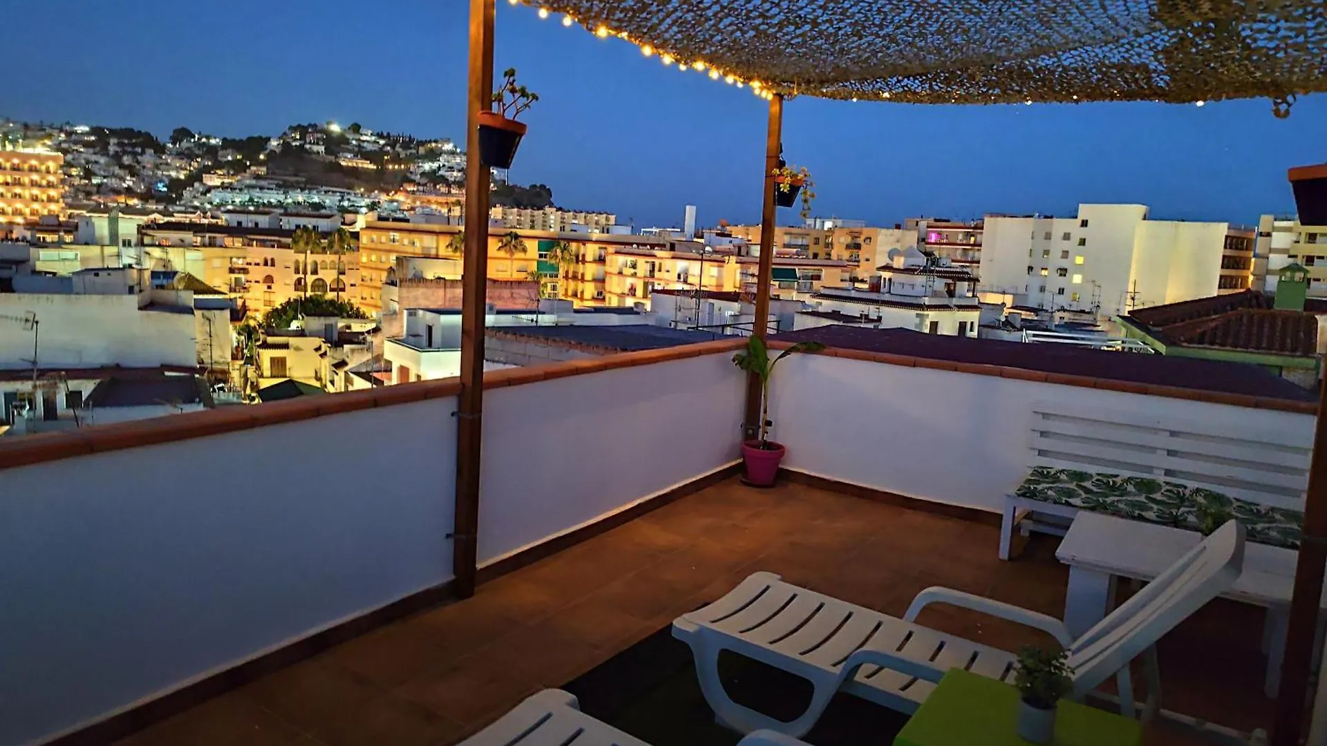 Apartamento Estudio Terraza Privada contacts